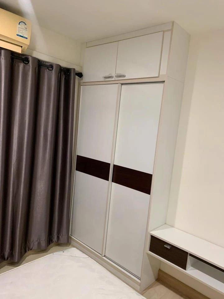 ให้เช่า The Plazo Bangsaen ห้องชั้น 4 มาพร้อมเฟอร์นิเจอร์และเครื่่องใช้ไฟฟ้าครบครัน หิ้วกระเป๋าเข้าอยู่ได้เลยจ้า