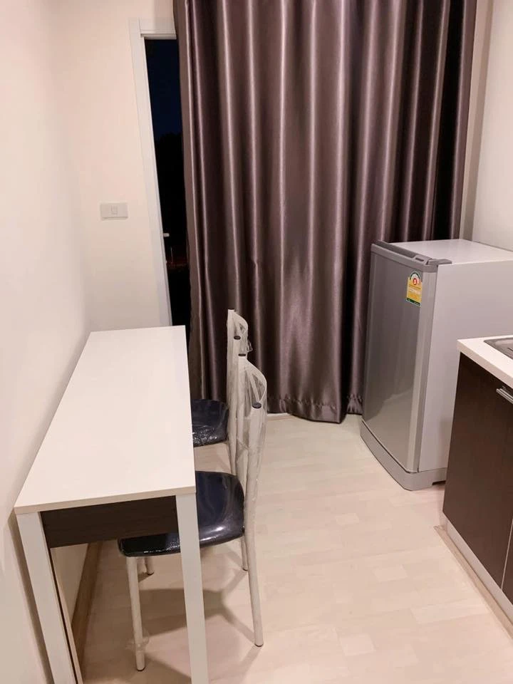 ให้เช่า The Plazo Bangsaen ห้องชั้น 4 มาพร้อมเฟอร์นิเจอร์และเครื่่องใช้ไฟฟ้าครบครัน หิ้วกระเป๋าเข้าอยู่ได้เลยจ้า