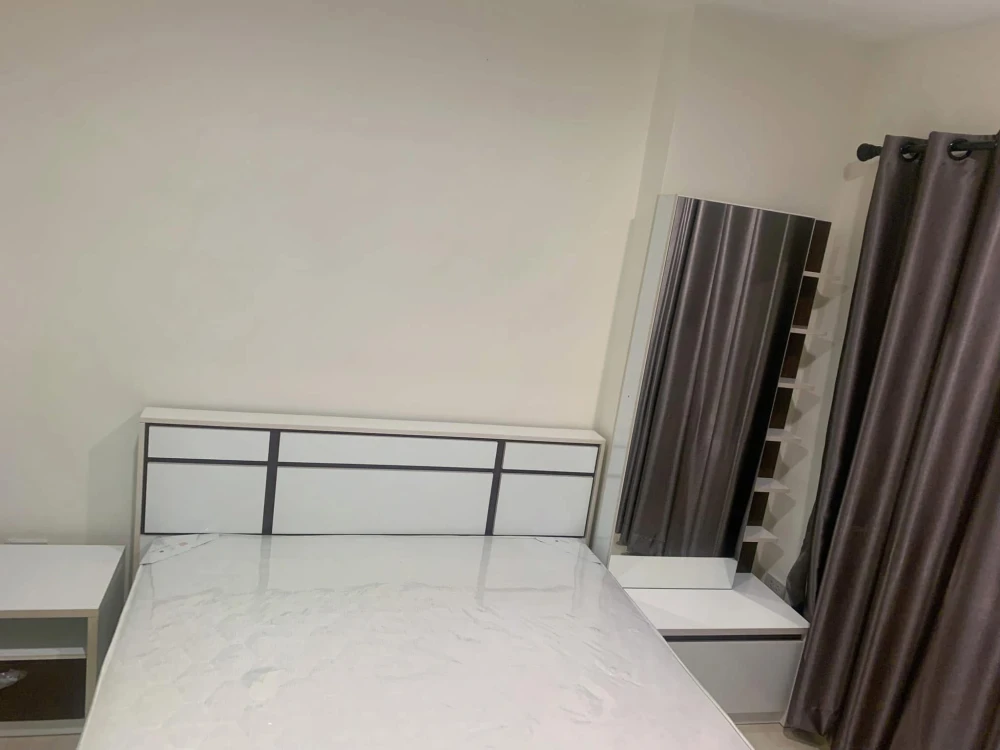 ให้เช่า The Plazo Bangsaen ห้องชั้น 4 มาพร้อมเฟอร์นิเจอร์และเครื่่องใช้ไฟฟ้าครบครัน หิ้วกระเป๋าเข้าอยู่ได้เลยจ้า