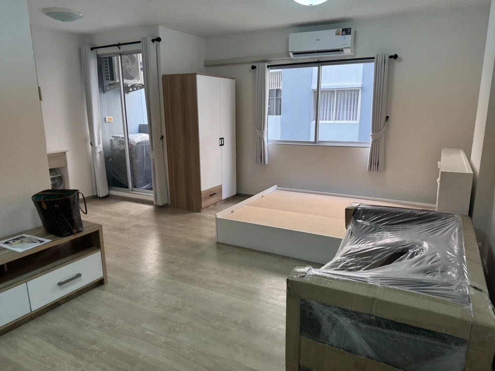 ให้เช่า The Point condo แหลมฉบัง คอนโดสวยพร้อมอยู่ อาคาร B ชั้น 7 เฟอร์นิเจอร์ครบ หิ้วกระเป๋าเข้าอยู่ได้เลย