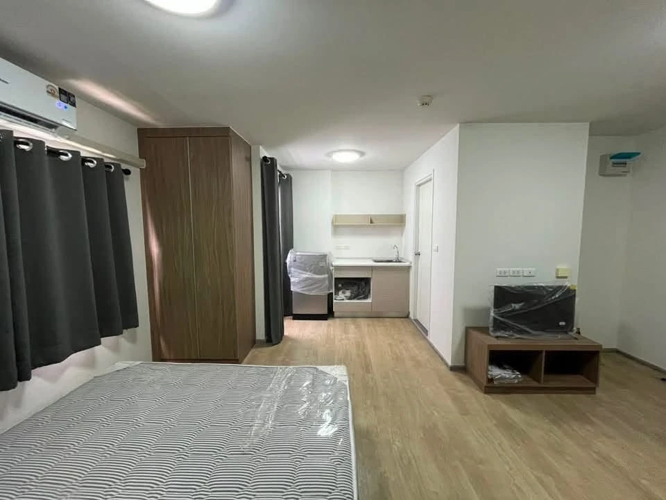 ให้เช่า The Point Condo LaemChabang ห้องชั้น 4 เฟอร์นิเจอร์และส่วนกลางครบครัน ไม่จองไหวหรอ