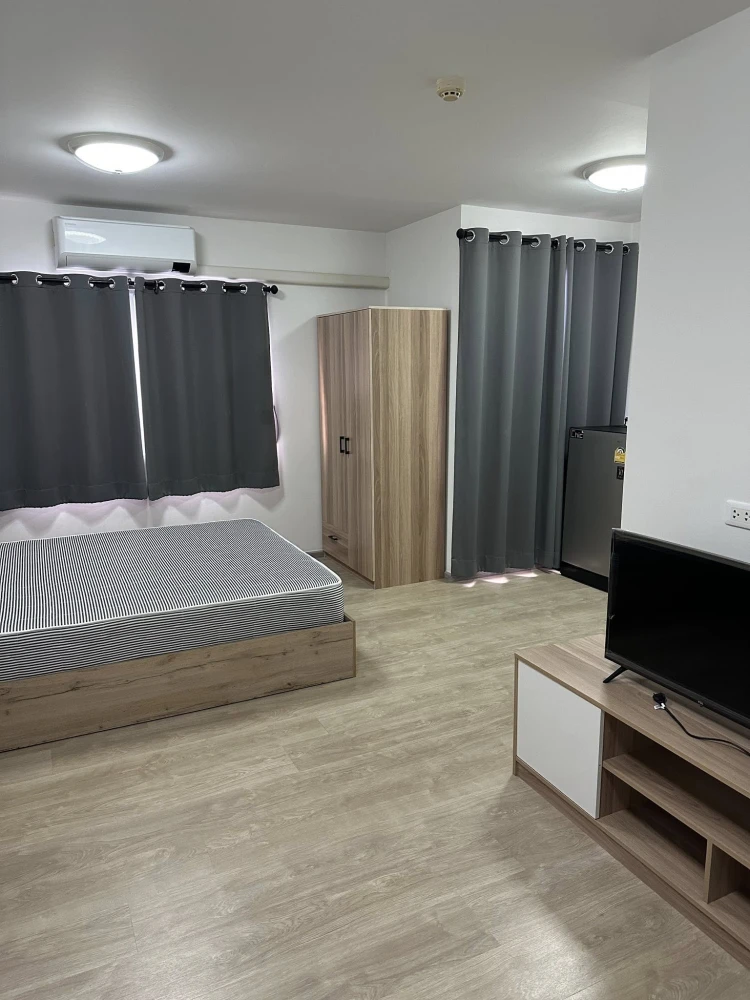 ให้เช่า The Point Condo LaemChabang ห้องน่าอยุ่ มาพร้อมเฟอร์และเครื่องใช้ไฟฟ้าครบครัน หิ้วกระเป๋าเข้าอยู่ได้เลยจ้า