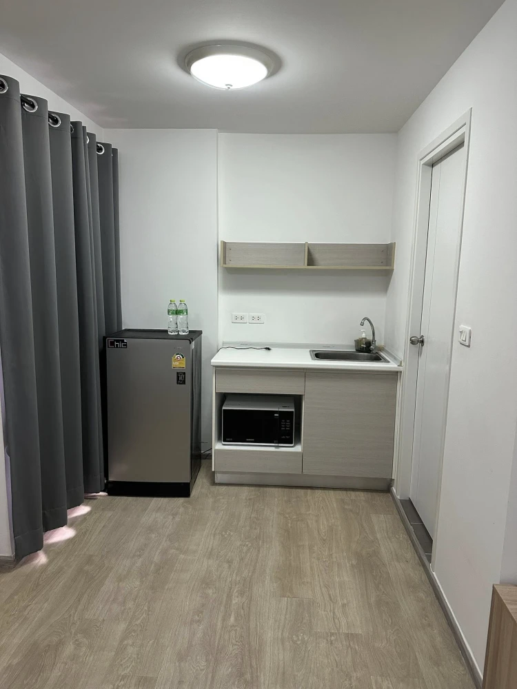ให้เช่า The Point Condo LaemChabang ห้องน่าอยุ่ มาพร้อมเฟอร์และเครื่องใช้ไฟฟ้าครบครัน หิ้วกระเป๋าเข้าอยู่ได้เลยจ้า