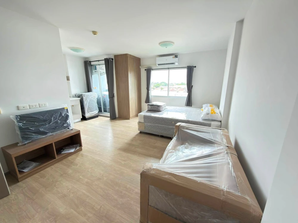 ให้เช่า The Point Condo LaemChabang ห้องน่าอยู่ มาพร้อมเครื่องซักผ้าและเฟอร์ครบครัน จองเลย