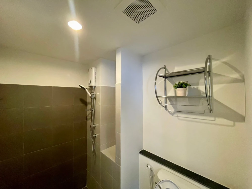 ให้เช่า The point Condo Rangsit Khong 6 ห้องทิศเหนือทำเลดี ตกแต่งสไตล์มินิมอล เฟอร์ครบ จองด่วน