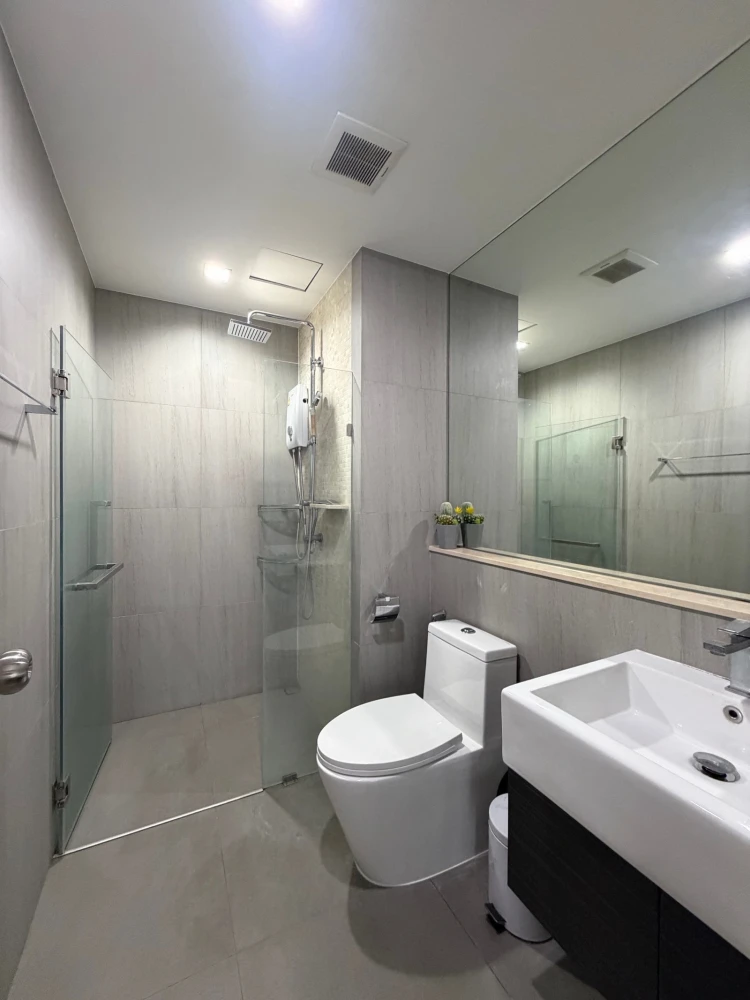 ให้เช่า The Politan Aqua ห้องน่าอยู่ มาพร้อมการตกแต่งที่ครบครัน สนใจจองเลย