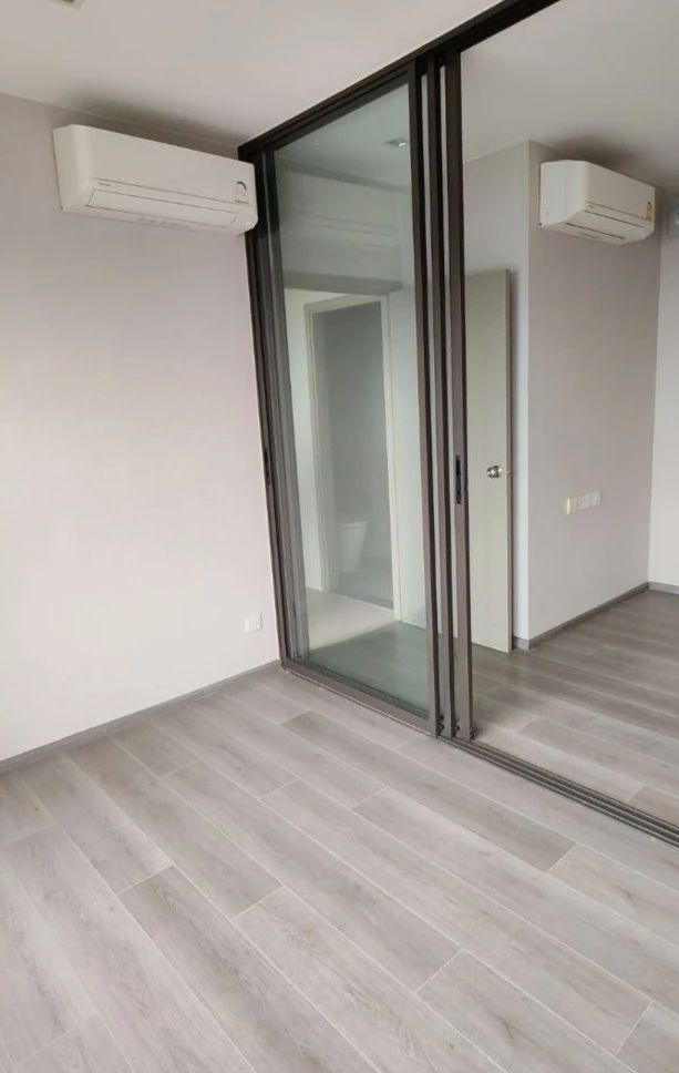 For rent: The Politan Aqua, unfurnished unit, high floor, affordable price. Book now, don't miss out!!!