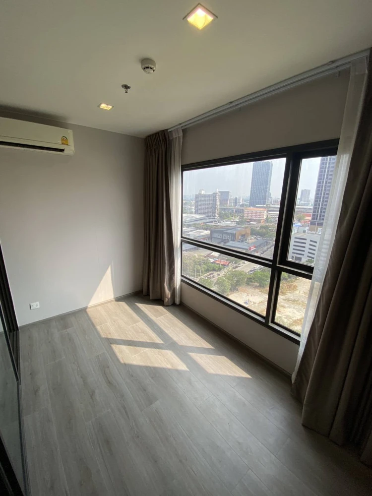 For rent: The Politan Aqua, 1 bedroom, 1 bathroom. Unobstructed view, beautiful Chao Phraya River view. Complete facilities. Book now!