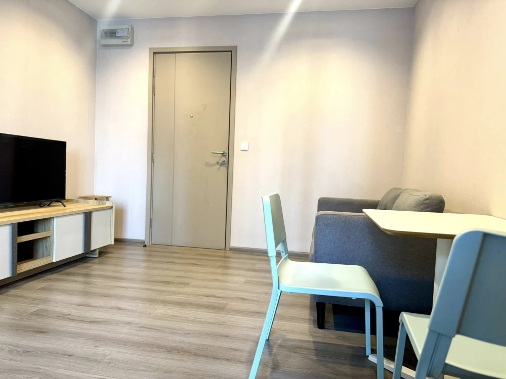 ให้เช่า The Politan Rive ห้องพร้อมอยู่ ชั้น 38 ทิศเหนือ วิวดีมากกก สะดวกครบจบที่นี่ มาจองเลย อย่าพลาดเด็ดขาด