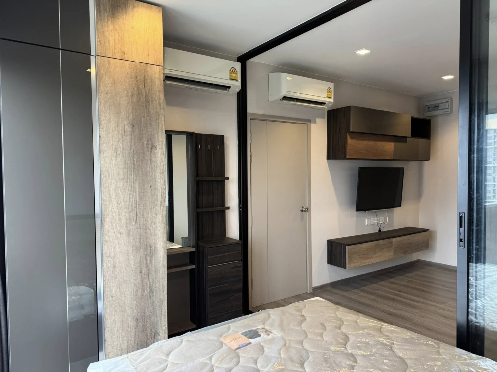 ให้เช่า The Politan Rive ห้องพร้อมอยู่ หันทิศเหนือ ไม่ร้อน ลมดี วิวแม่น้ำ เฟอร์ครบ เครื่องใช้ไฟฟ้พร้อม จองเลยก่อนพลาด!!!