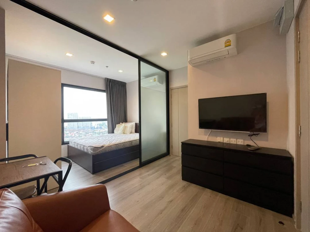 ให้เช่า The Politan Rive ห้องพร้อมอยู่ เฟอร์พร้อม ชั้นสูง วิวแม่น้ำ จองก่อนได้ก่อน