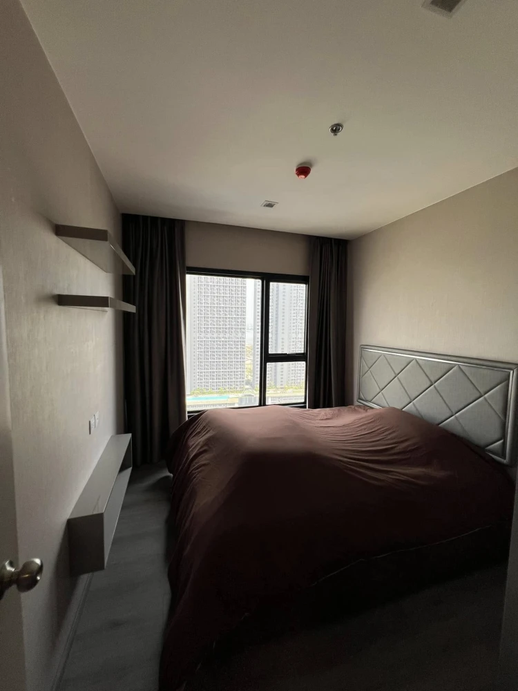 ให้เช่า The Politan Rive ห้องใหญ่อยู่สบาย ชั้น 29 ได้วิวแม่น้ำ เฟอร์ เครื่องใช้ไฟฟ้าครบ มาแต่ตัวเข้าอยู่ได้เลย