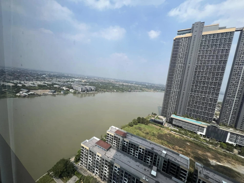 ให้เช่า The Politan Rive ห้องใหญ่อยู่สบาย ชั้น 29 ได้วิวแม่น้ำ เฟอร์ เครื่องใช้ไฟฟ้าครบ มาแต่ตัวเข้าอยู่ได้เลย