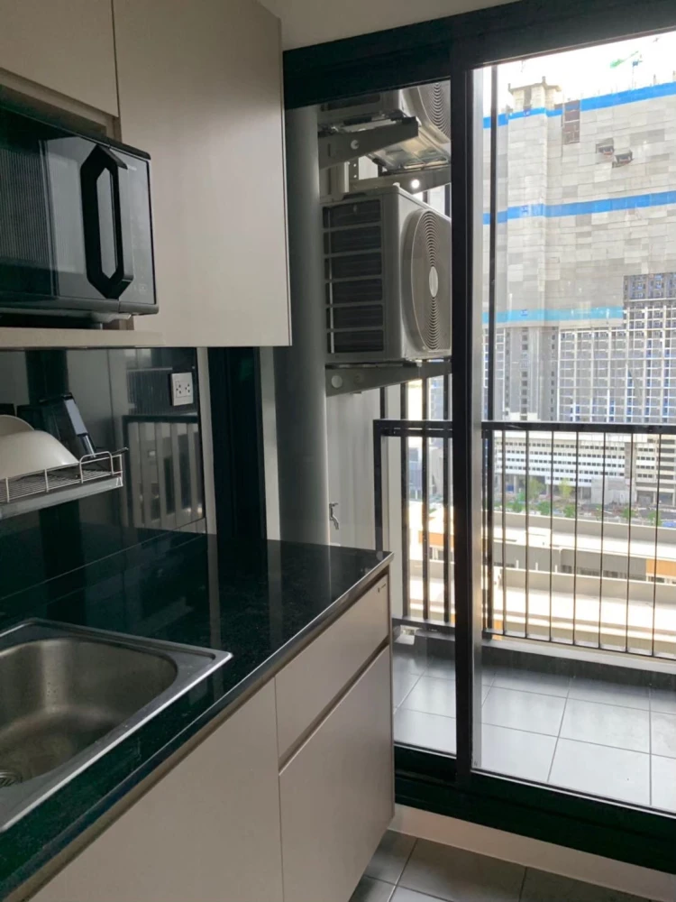 ให้เช่า The Politan Rive 1 ห้องนอน 1 ห้องน้ำ เฟอร์ครบครัน วิวแม่น้ำเจ้าพระยาสวย จองเลย