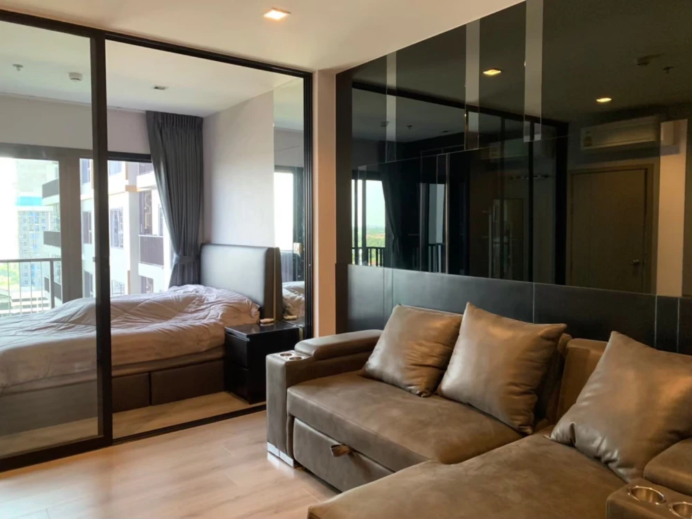 ให้เช่า The Politan Rive 1 ห้องนอน 1 ห้องน้ำ เฟอร์ครบครัน วิวแม่น้ำเจ้าพระยาสวย จองเลย