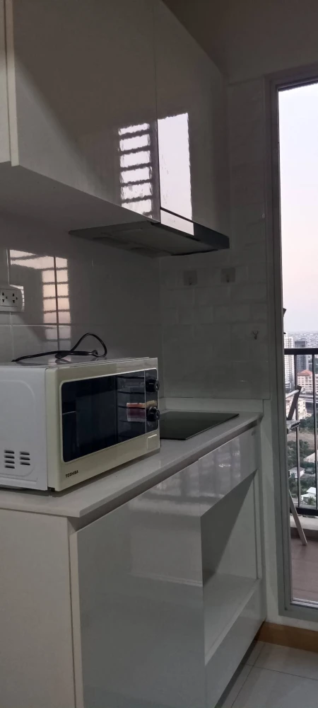 ให้เช่า The President Sathorn – Ratchaphruek 3 ห้องพร้อมอยู่ เฟอร์ + เครื่องใช้ไฟฟ้าพร้อม มาแต่ตัวเข้าอยู่ได้เลย