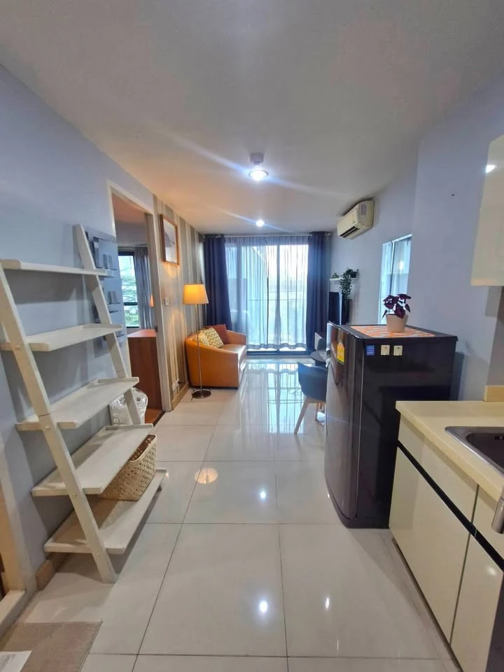 ให้เช่า The President Sukhumvit 81 ห้องแต่งสวย ติดวอลเปเปอร์อย่างดี เฟอร์ครบ จองด่วน