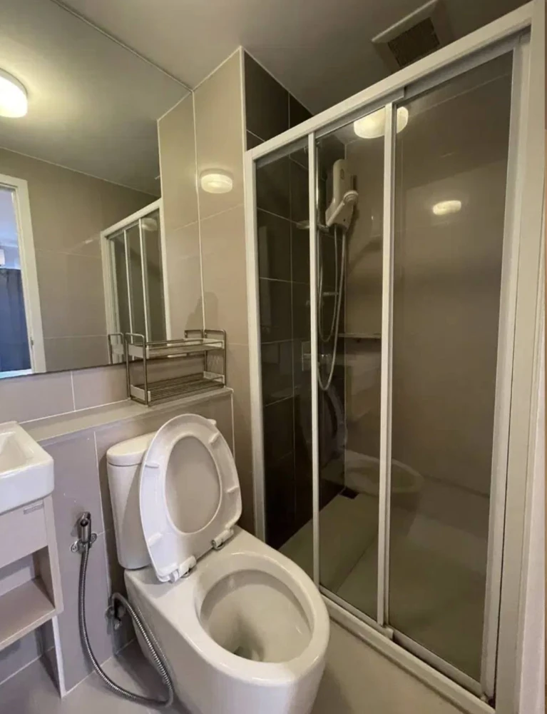 ให้เช่า The Privacy Rama 9 ห้องน่าอยู่ เฟอร์ + เครื่องใช้ไฟฟ้าครบ หิ้วกระเป๋าใบเดียวมาได้เลย