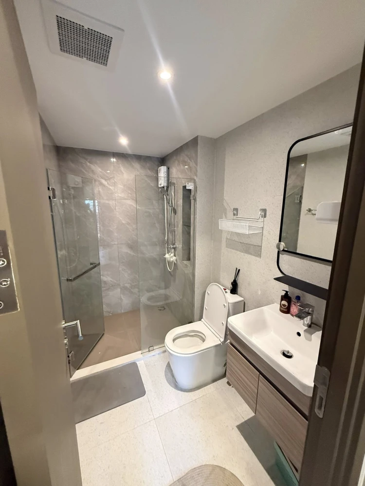 ให้เช่า The Privacy Sukhumvit 101 ห้องพร้อมอยู่ เฟอร์พร้อม ห้องริมสุด วิวต้นไม้ มีรั้วกั้น ดีแบบนี้ไม่จองถือว่าพลาด+++