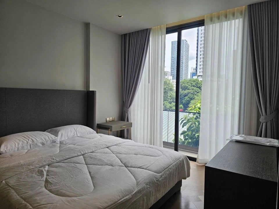 ให้เช่า The Reserve 61 Hideaway ห้องพร้อมอยู่ เฟอร์พร้อม + เครื่องใช้ไฟฟ้าครบ รีบจองเลย+++
