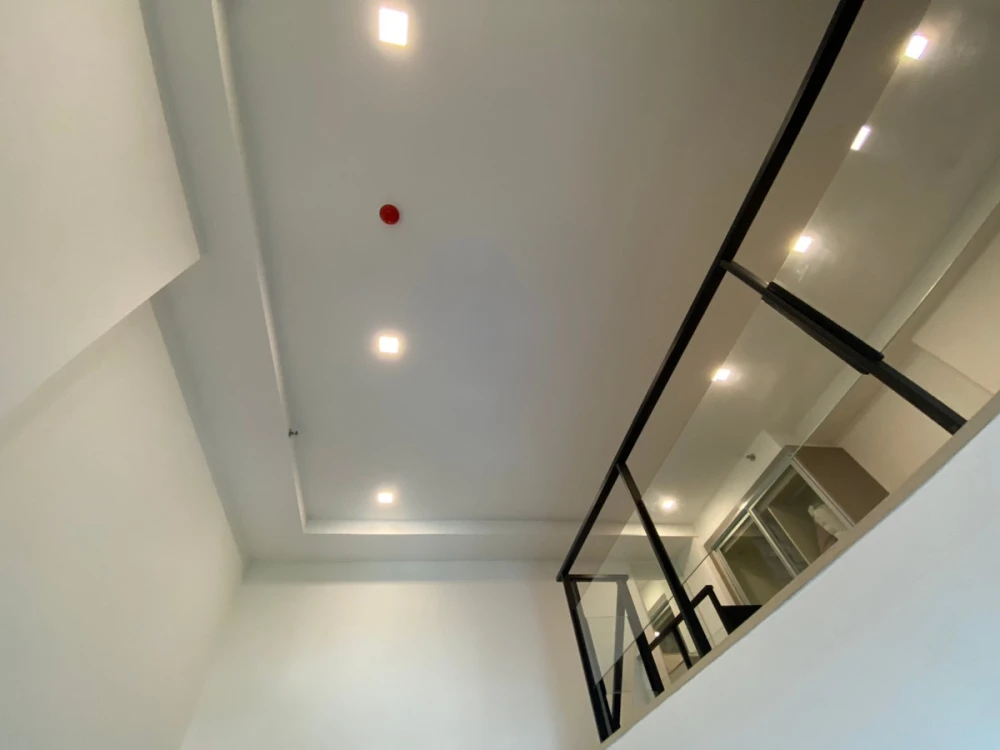 ให้เช่า The Rich Rama 9-Srinakarin ชั้นสูง วิวสวย แต่วครบ จองเลย ด่วนๆ