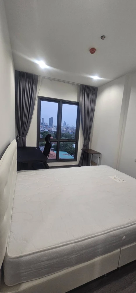 ให้เช่า The Rich Sathorn–Taksin ห้องน่าอยู่ ชั้น 10 มาพร้อมเฟอร์นิเจอร์ครบครัน หิ้วกระเป๋าเข้าอยู่ได้เลยจ้า