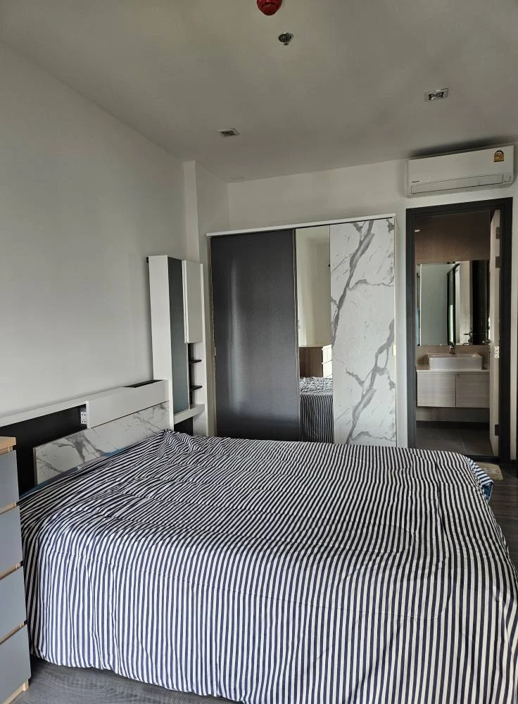 ให้เช่า The Rich Sathorn–Taksin 1 ห้องนอน 1 ห้องน้ำ เฟอร์และเครื่องใช้ไฟฟ้าครบครัน หิ้วกระเป๋าเข้าอยู่ได้เลยจ้า