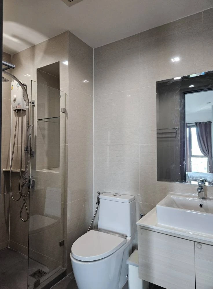 ให้เช่า The Rich Sathorn–Taksin 1 ห้องนอน 1 ห้องน้ำ เฟอร์และเครื่องใช้ไฟฟ้าครบครัน หิ้วกระเป๋าเข้าอยู่ได้เลยจ้า
