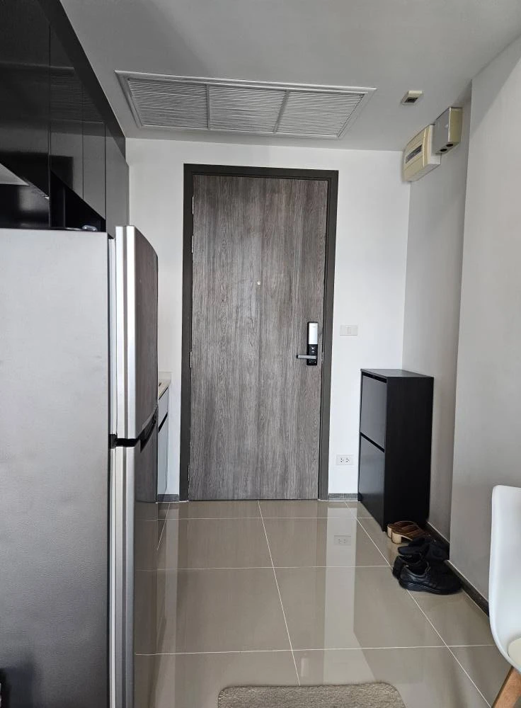 ให้เช่า The Rich Sathorn–Taksin 1 ห้องนอน 1 ห้องน้ำ เฟอร์และเครื่องใช้ไฟฟ้าครบครัน หิ้วกระเป๋าเข้าอยู่ได้เลยจ้า