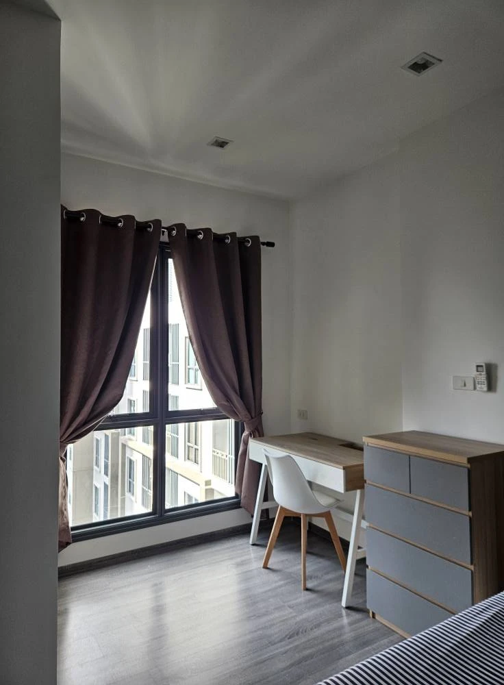 ให้เช่า The Rich Sathorn–Taksin 1 ห้องนอน 1 ห้องน้ำ เฟอร์และเครื่องใช้ไฟฟ้าครบครัน หิ้วกระเป๋าเข้าอยู่ได้เลยจ้า