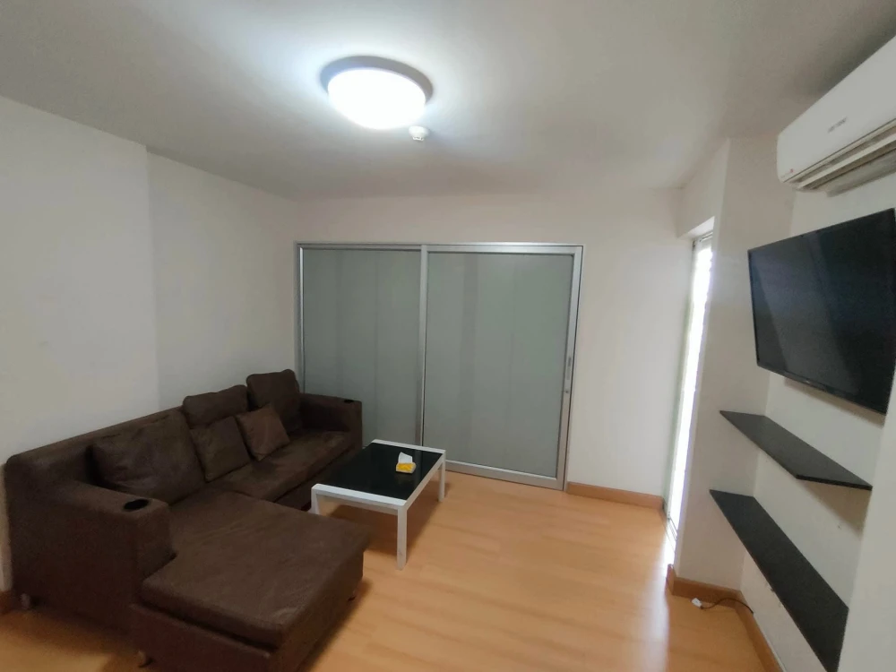 ให้เช่า The Rise B ห้องน่าอยู่ ชั้น 7 เฟอร์นิเจอร์และสิ่งอำนวยความสะดวกครบครัน หิ้วกระเป๋าเข้าอยู่ได้เลยจ้า