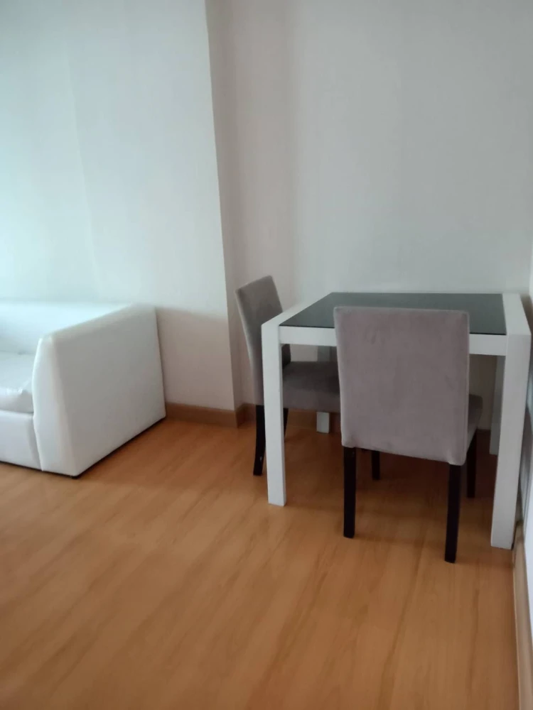 ให้เช่า The Rise B ห้องน่าอยู่ เฟอร์พร้อม ราคาสบายกระเป๋า จองเลย