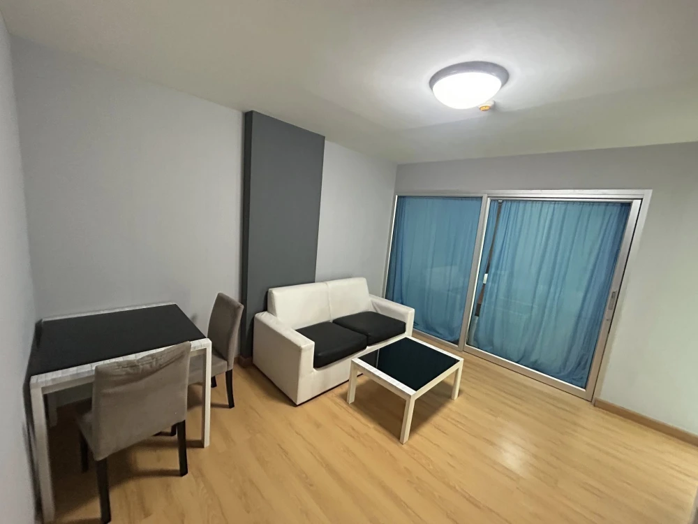 ให้เช่า The rise B ห้องพร้อมอยู่ เฟอร์พร้อม ราคาสบายกระเป๋า จองเลย