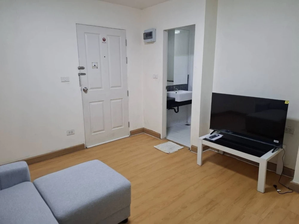 ให้เช่า The Rise B 1 ห้องนอน 1 ห้องน้ำ ชั้น 4 มาพร้อมสิ่งอำนวยความสะดวกครบครัน หิ้วกระเป๋าเข้าอยู่ได้เลยจ้า