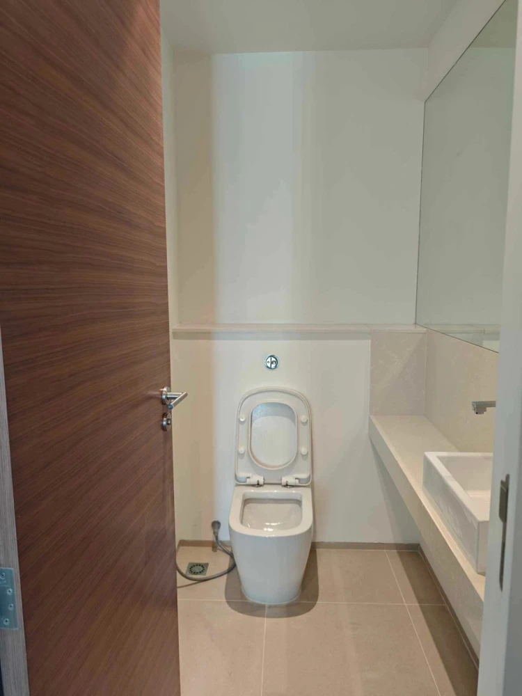 ให้เช่า The River 3 ห้องนอน ชั้นสูง วิวแม่น้ำเปิดโล่ง สนใจจองเลย ห้ามพลาด