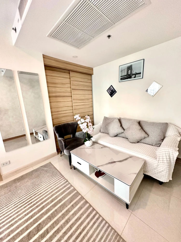 ให้เช่า The Riviera Jomtien Pattaya 2 ห้องนอน มาพร้อมการตกแต่งที่ครบครัน จองเลย