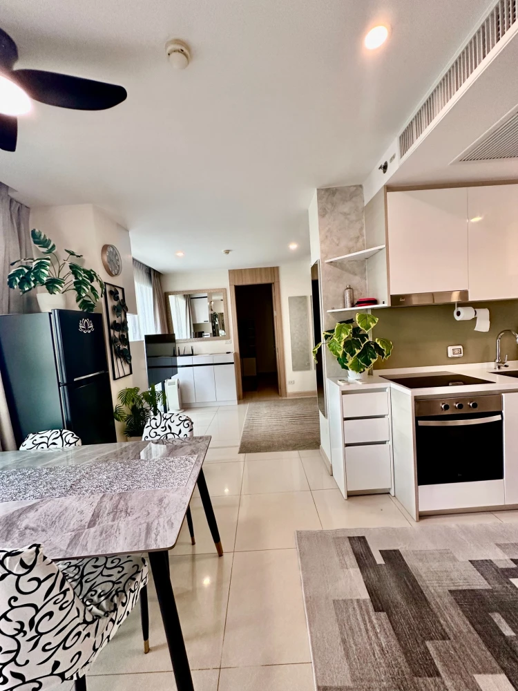 ให้เช่า The Riviera Jomtien Pattaya 2 ห้องนอน มาพร้อมการตกแต่งที่ครบครัน จองเลย