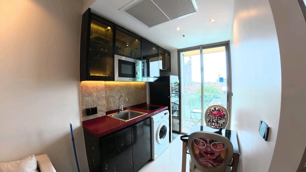 ให้เช่า The Riviera Ocean Drive ชั้น 5 ห้องแต่งครบ หิ้วกระเป๋าใบเดียวมาเลยจ้า ห้ามพลาด