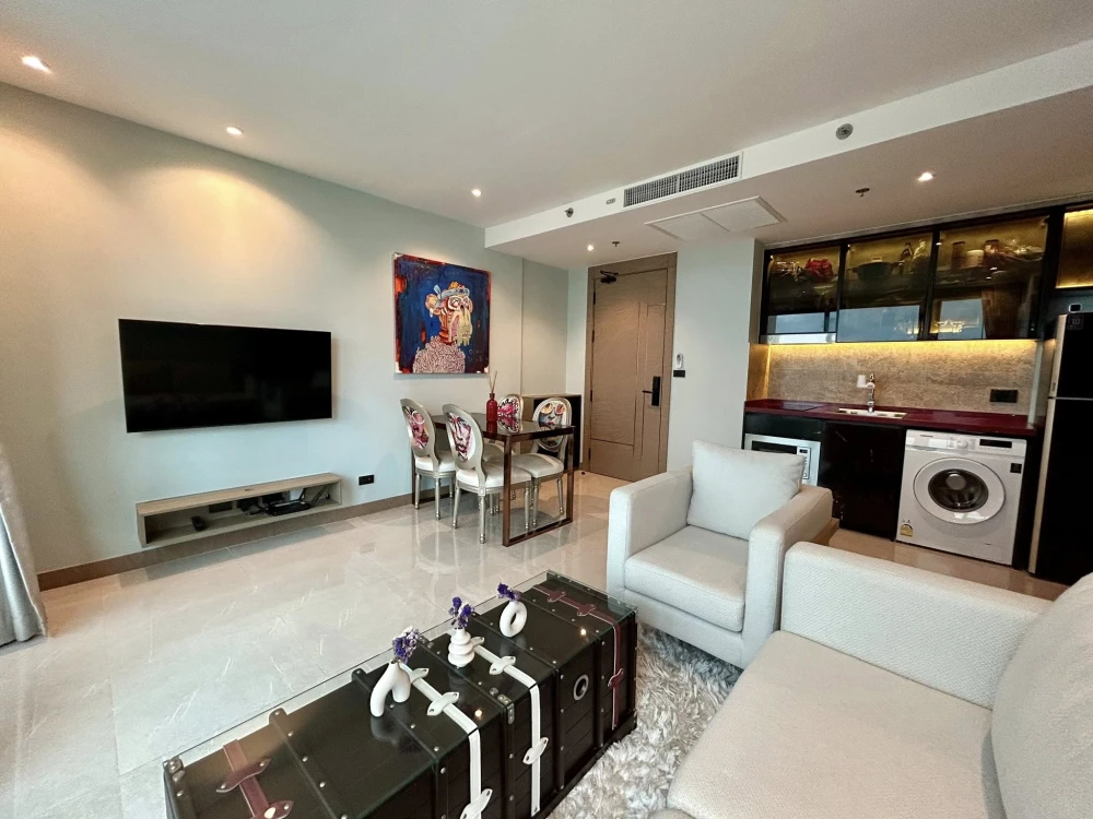 ให้เช่า The Riviera Ocean Drive ห้องกว้างพื้นที่ใช้สอยเยอะ มาพร้อมอ่างกุซซี่ส่วนตัวบนระเบียง ทำเลดี จองเลย