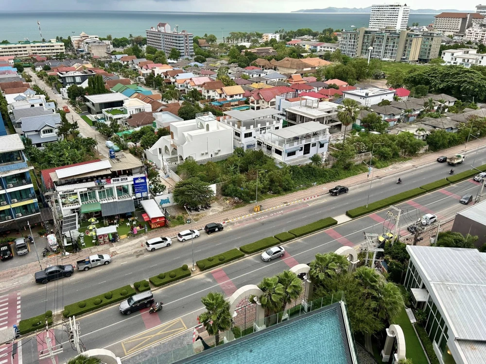 ให้เช่า The Riviera Ocean Drive ห้องกว้างพื้นที่ใช้สอยเยอะ มาพร้อมอ่างกุซซี่ส่วนตัวบนระเบียง ทำเลดี จองเลย