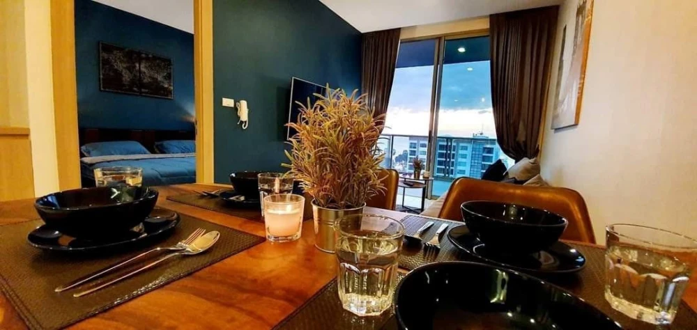 ให้เช่า The Riviera Wong Amat Beach ห้องกว้างพื้นที่ใช้สอยเยอะ แต่งคุมโทน วิวทะเลสวย รีบจองเลย