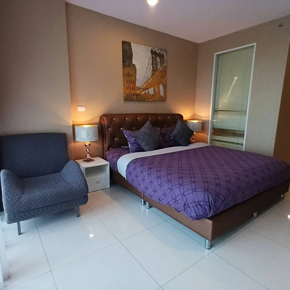 ให้เช่า The Riviera Wongamat  ห้องพร้อมอยู่ เฟอร์ครบ วิวสระ รีบจองเลย