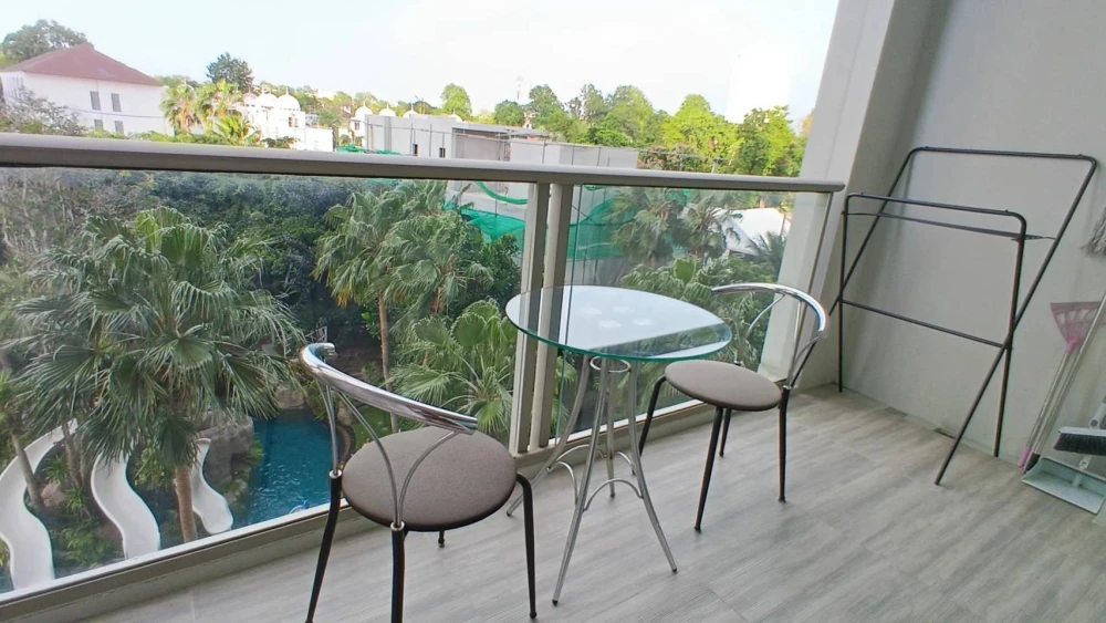 ให้เช่า The Riviera Wongamat  ห้องพร้อมอยู่ เฟอร์ครบ วิวสระ รีบจองเลย