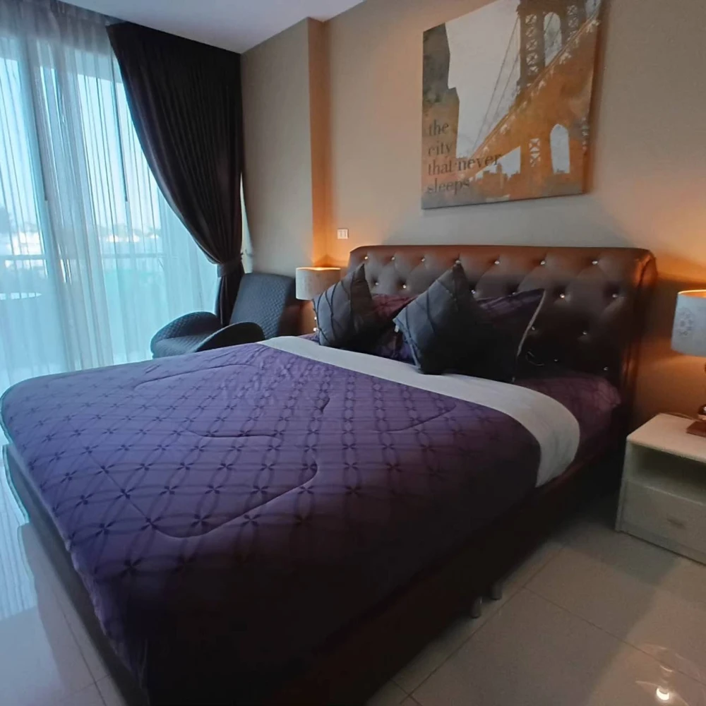 ให้เช่า The Riviera Wongamat  ห้องพร้อมอยู่ เฟอร์ครบ วิวสระ รีบจองเลย