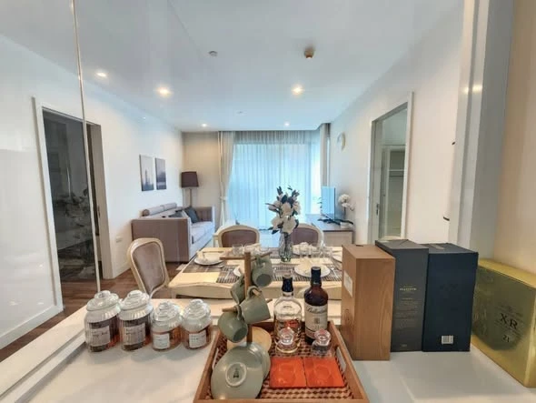 ให้เช่า THE ROOM สุขุมวิท 62 ห้องกว้าง น่าอยู่ เฟอร์พร้อม + เครื่องใช้ไฟฟ้าพร้อม จองเลย