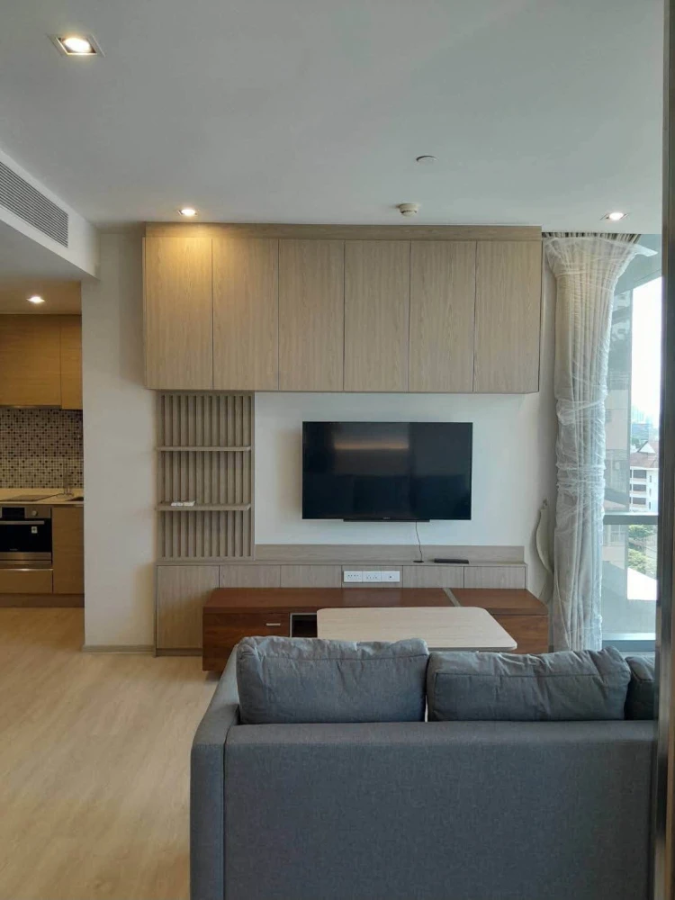 ให้เช่า The Room Sukhumvit 21 1 ห้องนอน 1 ห้องน้ำ พื้นที่ใช้สอยเยอะ บิวท์อินเฟอร์นิเจอร์อย่างดี จองเลย