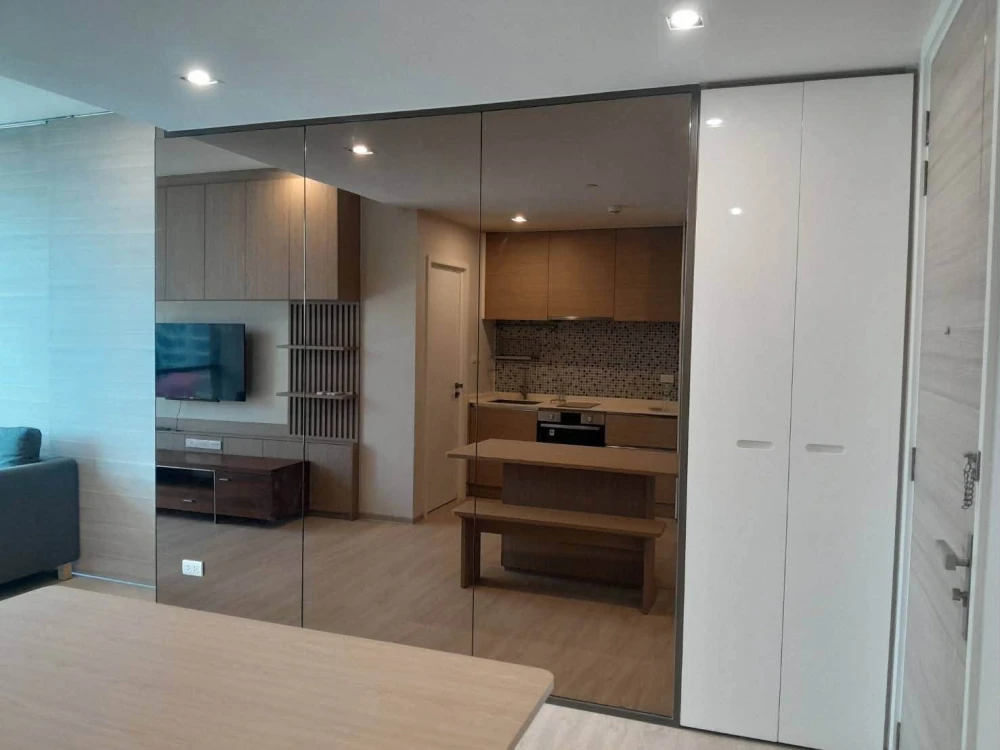 ให้เช่า The Room Sukhumvit 21 1 ห้องนอน 1 ห้องน้ำ พื้นที่ใช้สอยเยอะ บิวท์อินเฟอร์นิเจอร์อย่างดี จองเลย