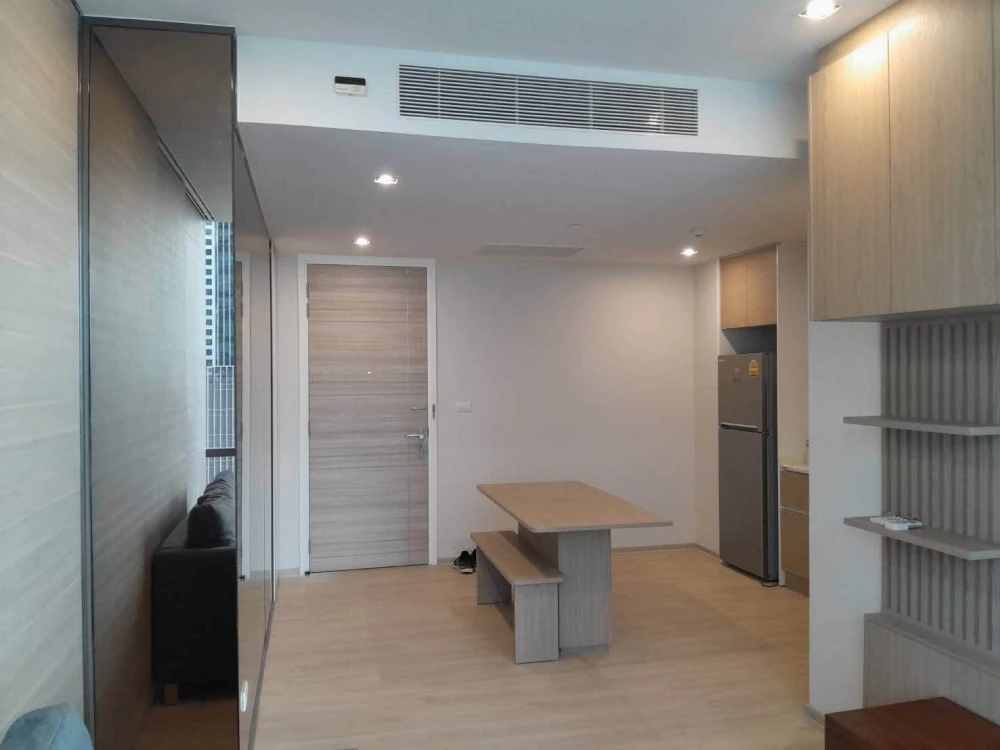 ให้เช่า The Room Sukhumvit 21 1 ห้องนอน 1 ห้องน้ำ พื้นที่ใช้สอยเยอะ บิวท์อินเฟอร์นิเจอร์อย่างดี จองเลย