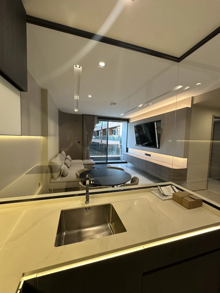 ให้เช่า The Room Sukhumvit 38 ห้องพร้อมอยู่ ห้องกว้างขวางอยู่สบาย อยู่ได้เป็นครอบครับ จองเลย ก่อนพลาด!!!