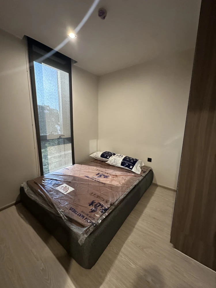 ให้เช่า The Room Sukhumvit 38 ห้องพร้อมอยู่ ห้องกว้างขวางอยู่สบาย อยู่ได้เป็นครอบครับ จองเลย ก่อนพลาด!!!